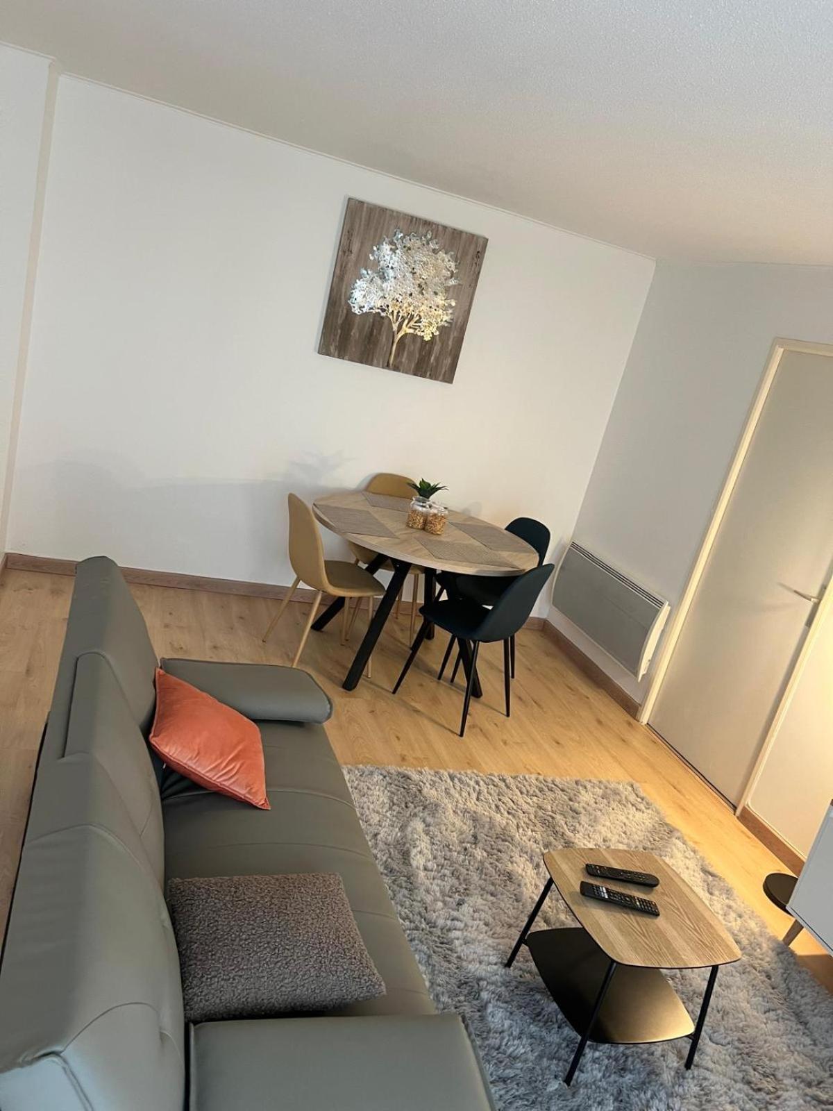 Champion Suites Sarcelles Kültér fotó