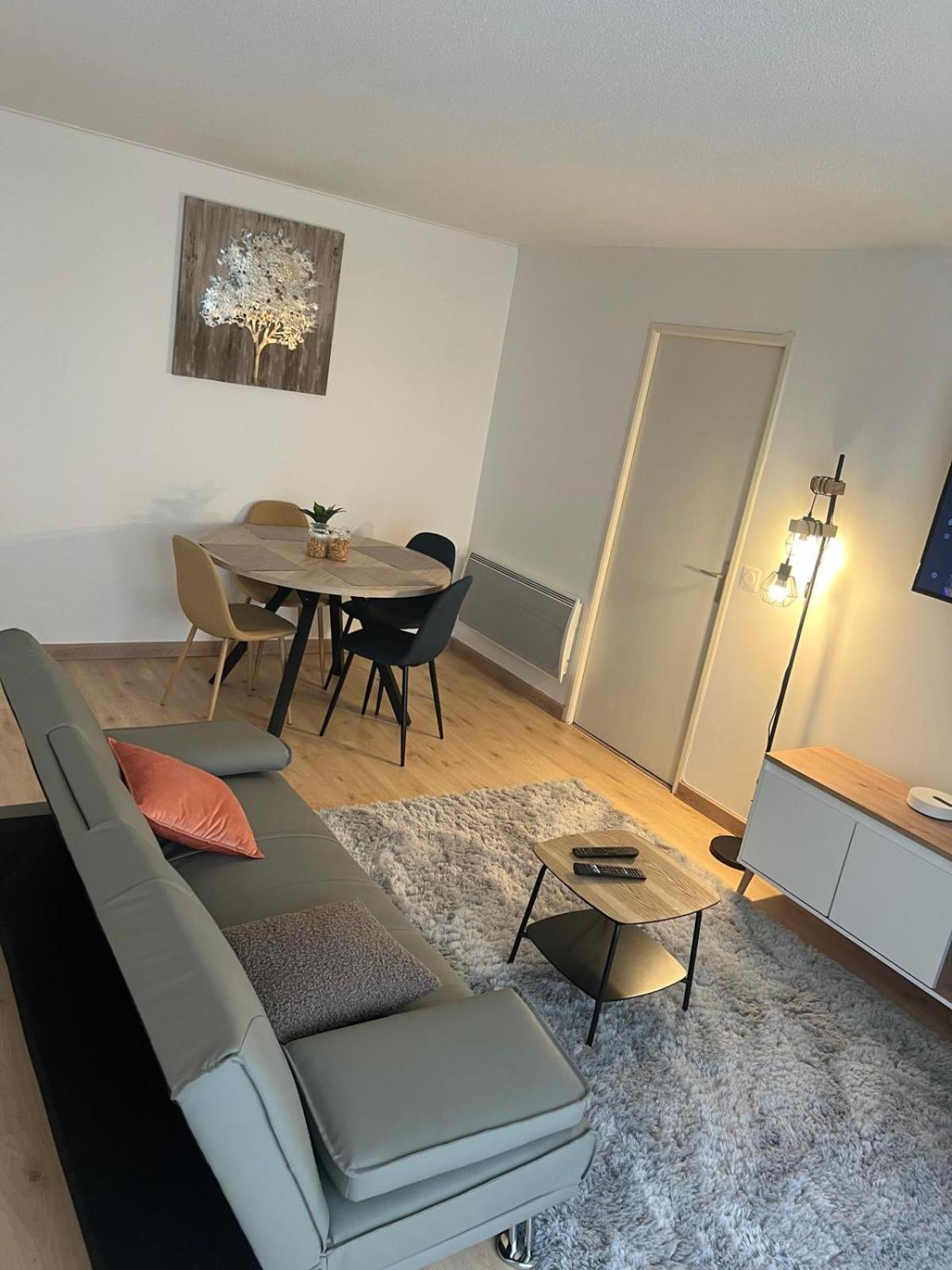 Champion Suites Sarcelles Kültér fotó