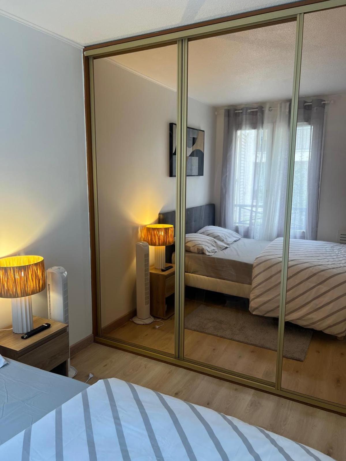 Champion Suites Sarcelles Kültér fotó