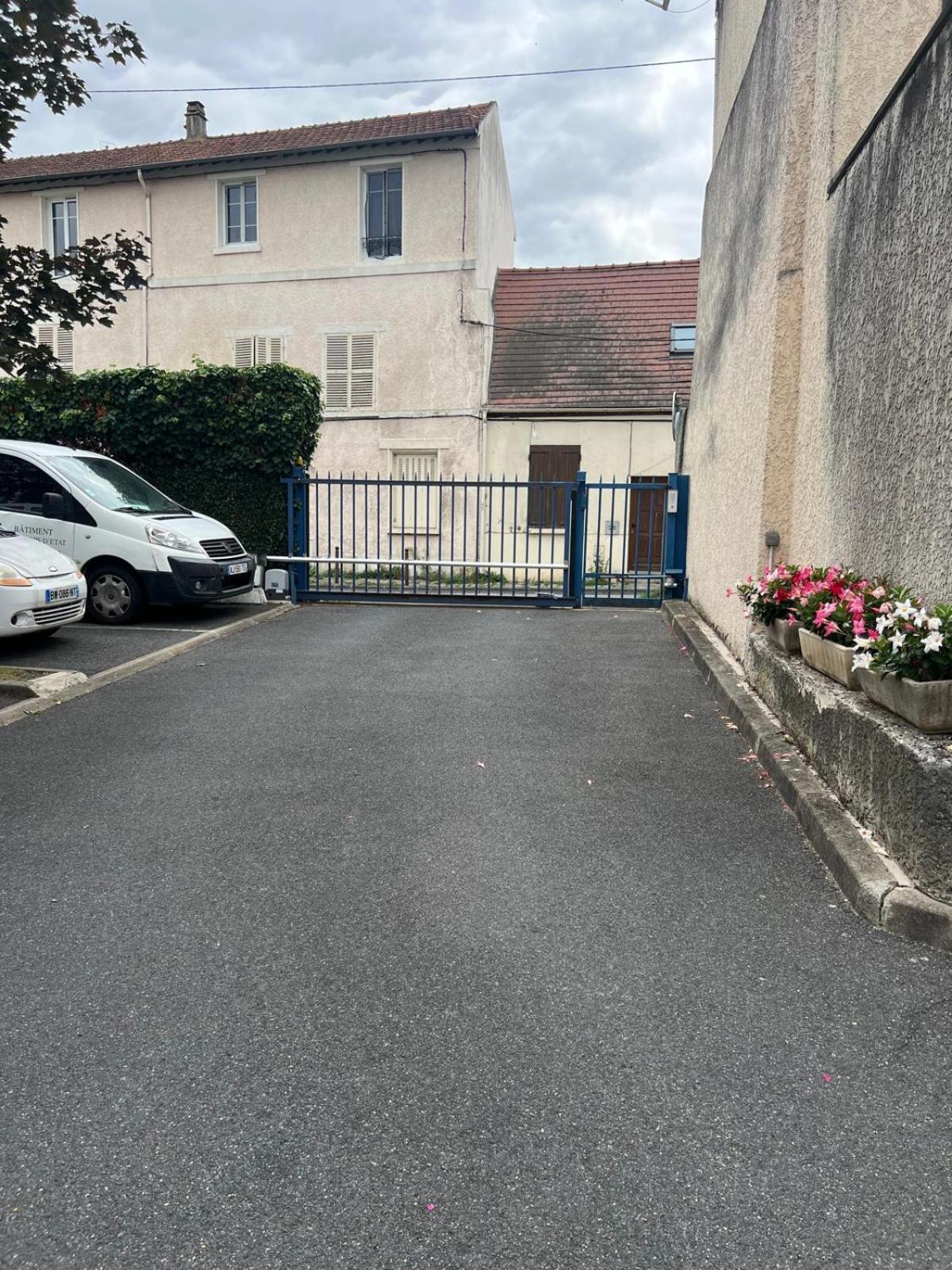 Champion Suites Sarcelles Kültér fotó